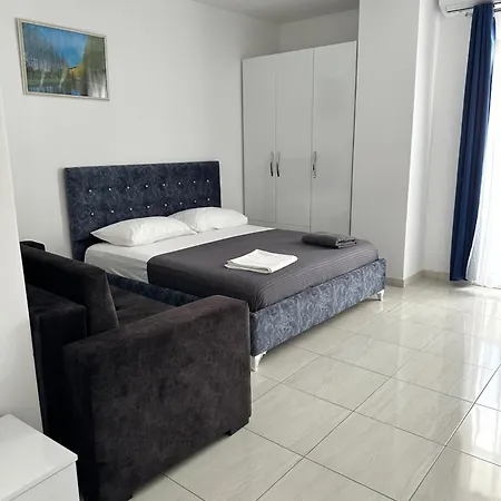 Apartamente Ersi Shengjin Hotel *