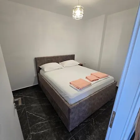 Hotel Ersi Shengjin (Lezhe)